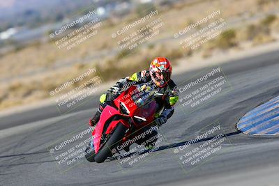 media/Jan-09-2022-SoCal Trackdays (Sun) [[2b1fec8404]]/Turn 11 (935am)/